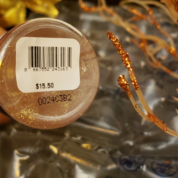 Perfect Peony 4-PC Costmetic Set - Picture 5 of 16